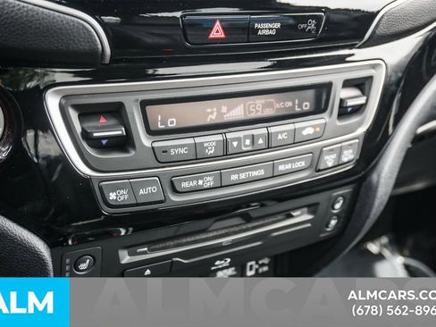 Used 2022 Honda Pilot Black Edition image 42