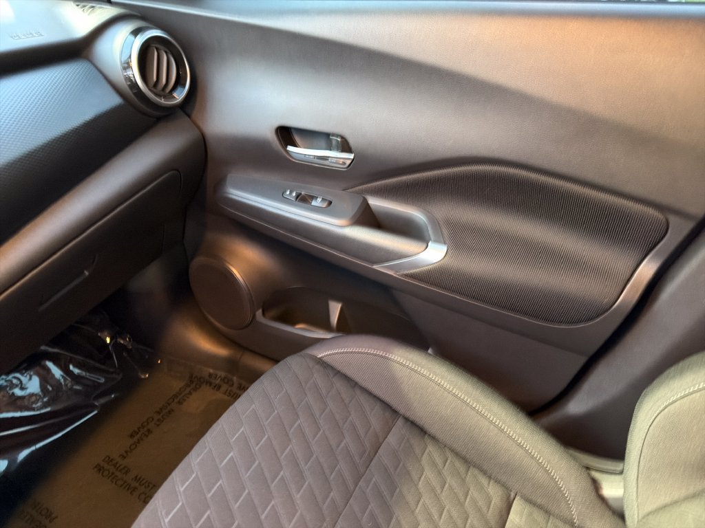 Used 2024 Nissan Kicks SV FWD image 27