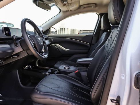 Certified 2022 Ford Mustang Mach-E Select AWD/4WD image 16