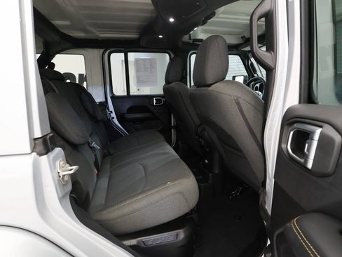 Used 2024 Jeep Wrangler Unlimited Sahara w/ Safety Group AWD/4WD image 21
