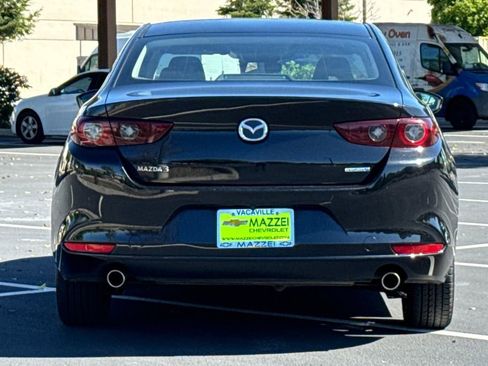 Used 2024 MAZDA MAZDA3 s image 12