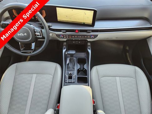 New 2025 Kia Sorento S image 18