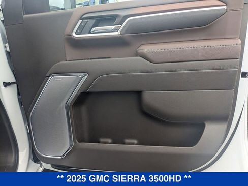New 2025 GMC Sierra 3500 Denali w/ Denali Reserve Package image 38
