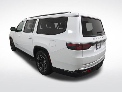 Used 2024 Jeep Wagoneer L Series III w/ Flexible Seating Group image 3