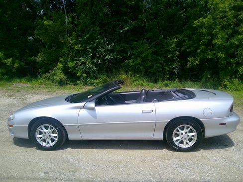 Used 2002 Chevrolet Camaro LT image 9