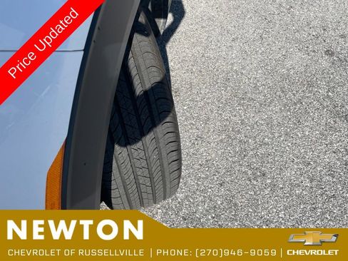 Used 2023 Chevrolet TrailBlazer LT FWD image 48