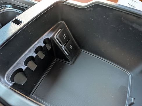 New 2026 Chrysler Pacifica Pinnacle w/ Trailer Tow Group image 39