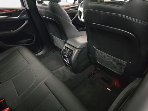 Used 2024 BMW X4 xDrive30i w/ Parking Assistance Package image 14