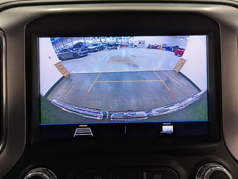 Used 2021 GMC Sierra 1500 Elevation w/ X31 Off-Road Package image 12