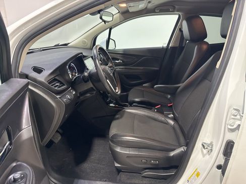 Used 2018 Buick Encore Preferred image 22
