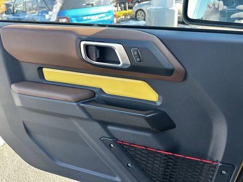 Certified 2024 Ford Bronco Heritage Edition image 30