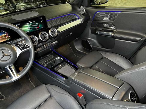 Certified 2026 Mercedes-Benz GLB 250 4MATIC image 43