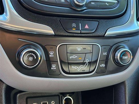 Certified 2023 Chevrolet Equinox LS w/ Driver Confidence II Package image 29