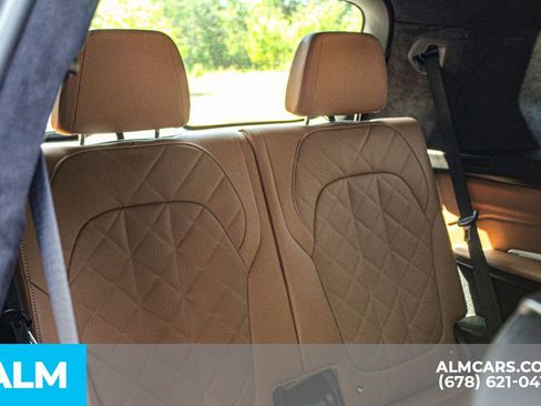 Used 2023 BMW X7 xDrive40i w/ Executive Package AWD/4WD image 18