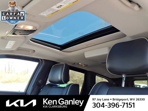 Used 2011 Jeep Grand Cherokee Overland image 16