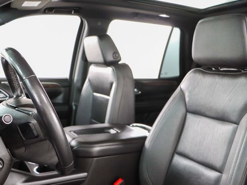 Used 2022 Chevrolet Tahoe Z71 w/ Luxury Package image 27