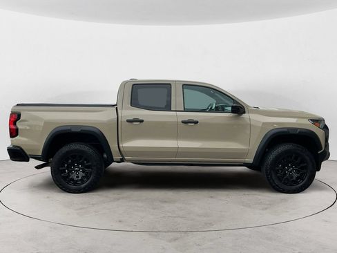 Certified 2023 Chevrolet Colorado Trail Boss w/ Technology Package AWD/4WD image 4