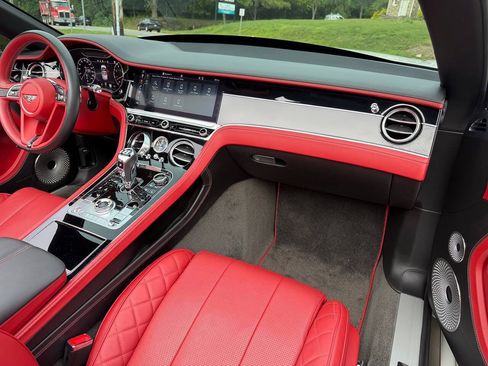 Used 2020 Bentley Continental GT AWD/4WD image 16