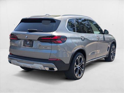 Used 2026 BMW X5 xDrive40i image 2