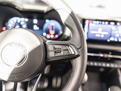 New 2025 Alfa Romeo Tonale w/ Premium Package image 25