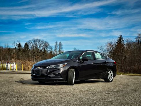 Used 2016 Chevrolet Cruze Premier image 8