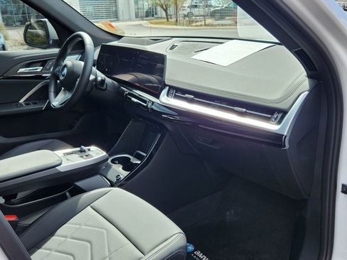 Used 2023 BMW X1 xDrive28i w/ Premium Package image 11