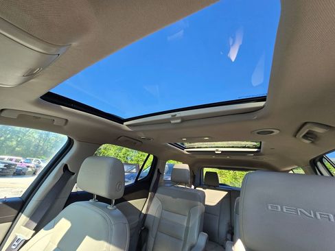Used 2019 GMC Acadia Denali AWD/4WD image 23