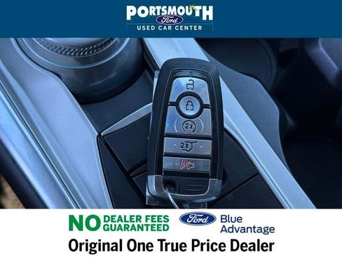 Used 2022 Ford Explorer XLT w/ Equipment Group 202A image 14