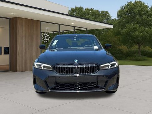 New 2026 BMW 330i Sedan w/ M Sport Package RWD image 4
