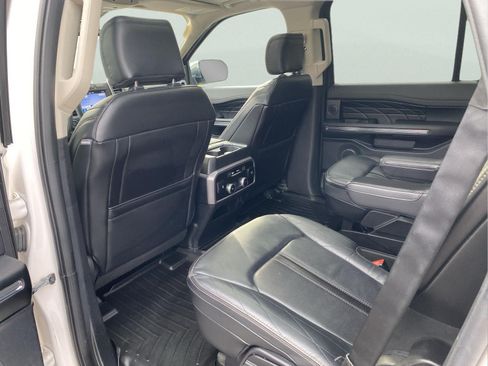 Used 2019 Ford Expedition Platinum AWD/4WD image 27