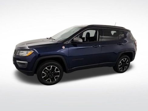 Used 2019 Jeep Compass Trailhawk image 3