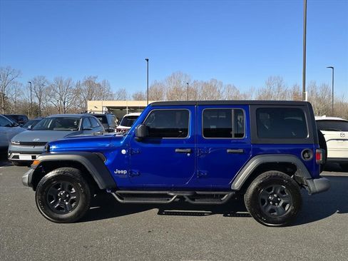 Used 2018 Jeep Wrangler Unlimited Sport image 6