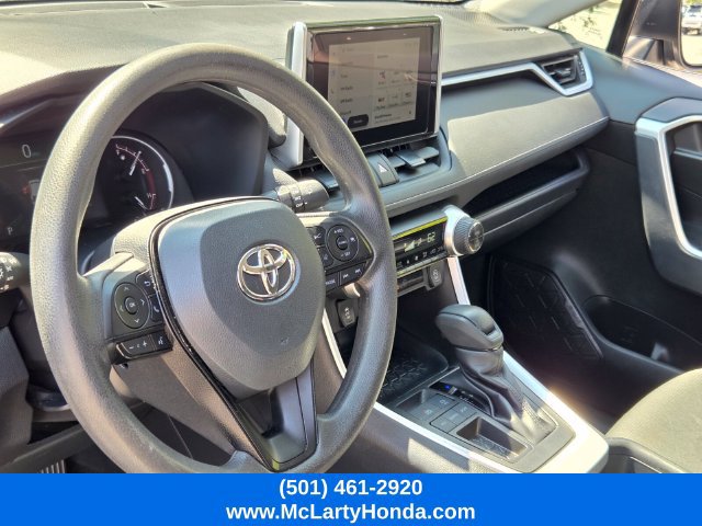 Used 2025 Toyota RAV4 XLE FWD image 8