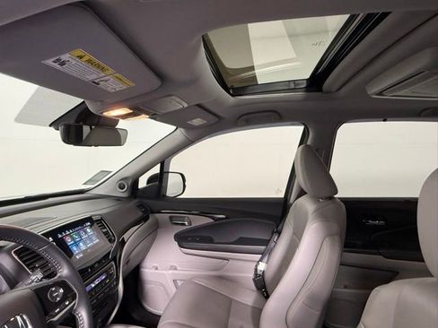 Used 2022 Honda Pilot Touring image 33