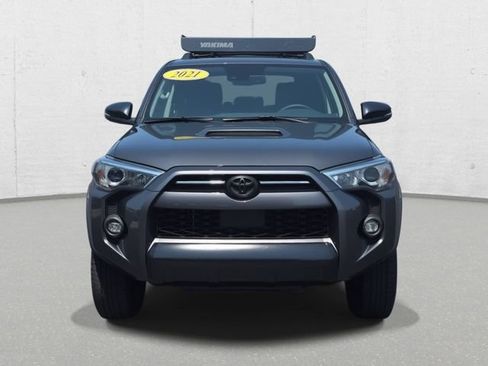 Used 2021 Toyota 4Runner Venture w/ Moonroof Package AWD/4WD image 2