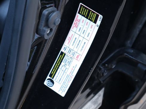 Used 2025 Nissan Sentra SR FWD image 28