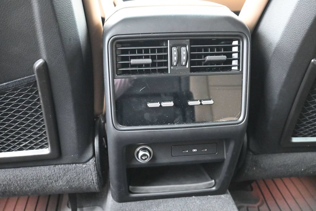 Certified 2025 Porsche Cayenne S AWD/4WD image 28