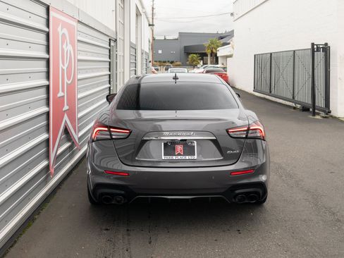 Used 2022 Maserati Ghibli Trofeo image 39