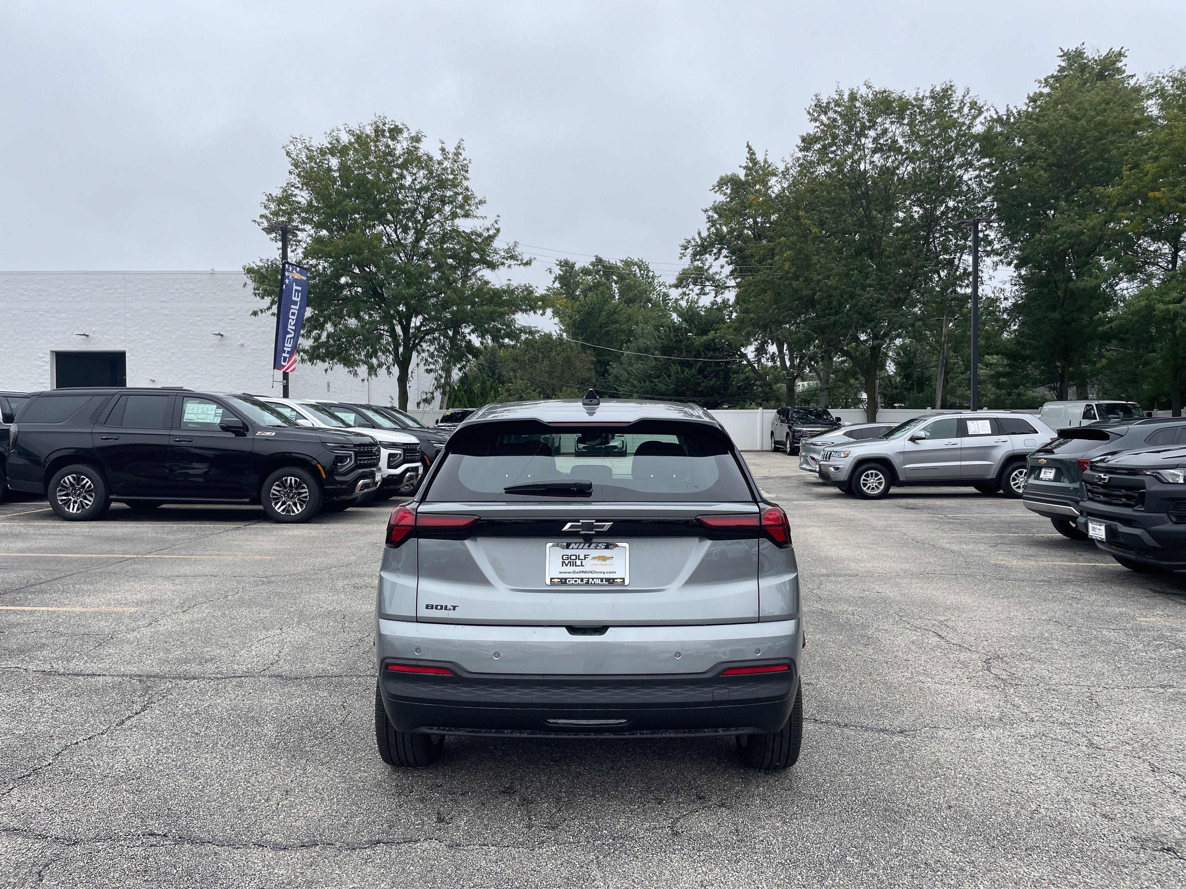 New 2027 Chevrolet Bolt LT w/ Comfort Package FWD image 6