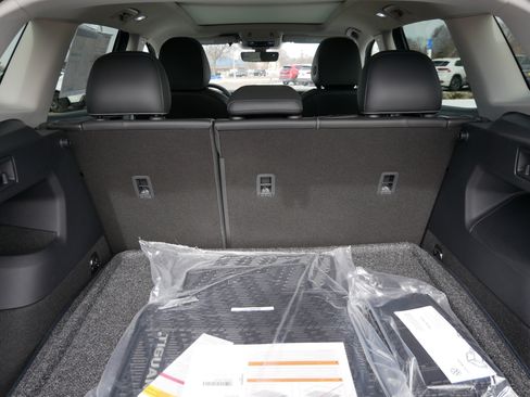 New 2026 Volkswagen Tiguan SE image 6