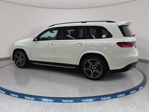 Used 2025 Mercedes-Benz GLS 450 4MATIC image 8