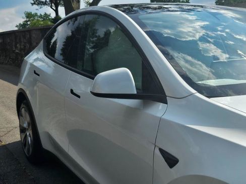 Used 2023 Tesla Model Y Long Range AWD/4WD image 20