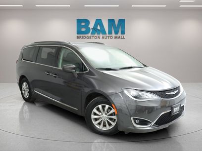 Used 2019 Chrysler Pacifica Touring-L