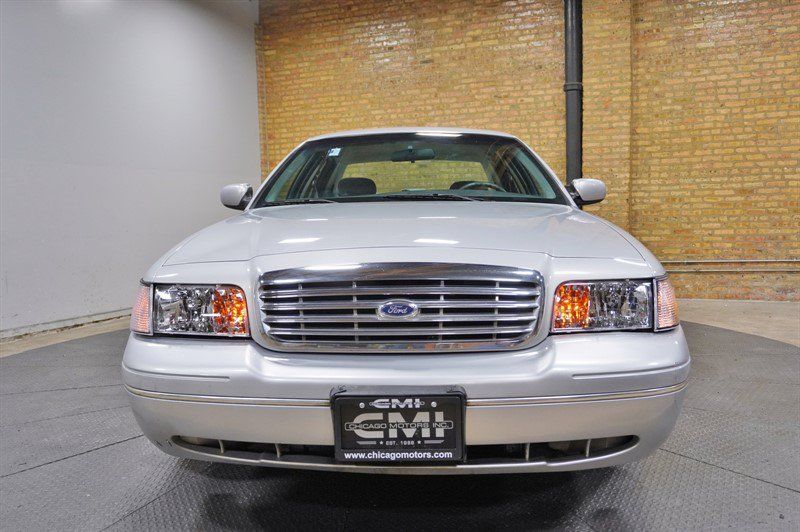 Used 2000 Ford Crown Victoria Police Interceptor RWD image 4