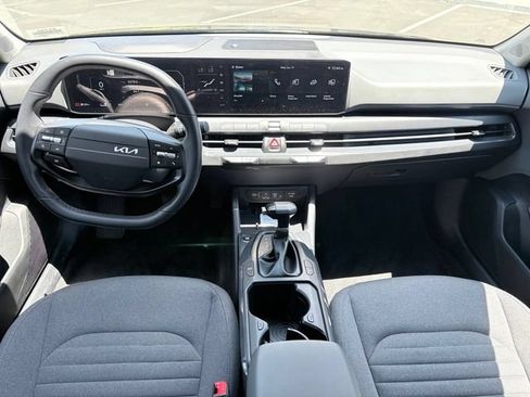 Used 2025 Kia K4 EX FWD image 9