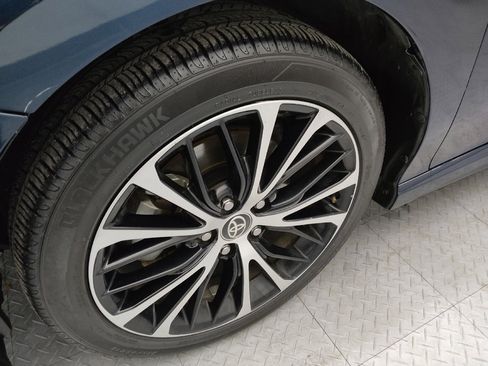 Used 2020 Toyota Camry SE image 31