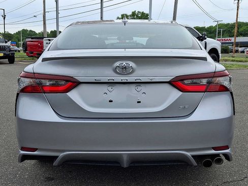 Used 2024 Toyota Camry SE FWD image 5
