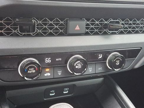 Used 2025 Honda Accord LX image 15