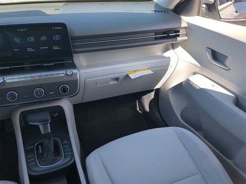 New 2026 Hyundai Kona SE image 15