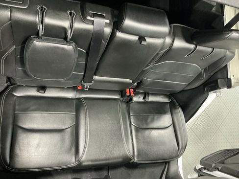 Used 2022 Jeep Wrangler Unlimited Sahara w/ Cold Weather Group image 25